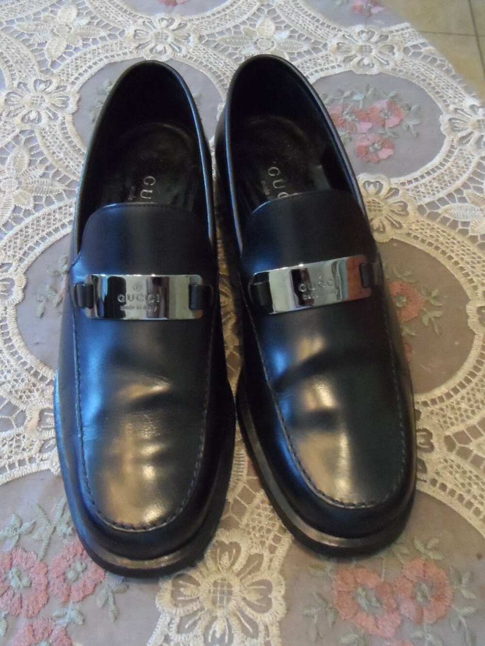 Gucci Black Leather Logo Plaque Moccasins Loafers Size 7.5B